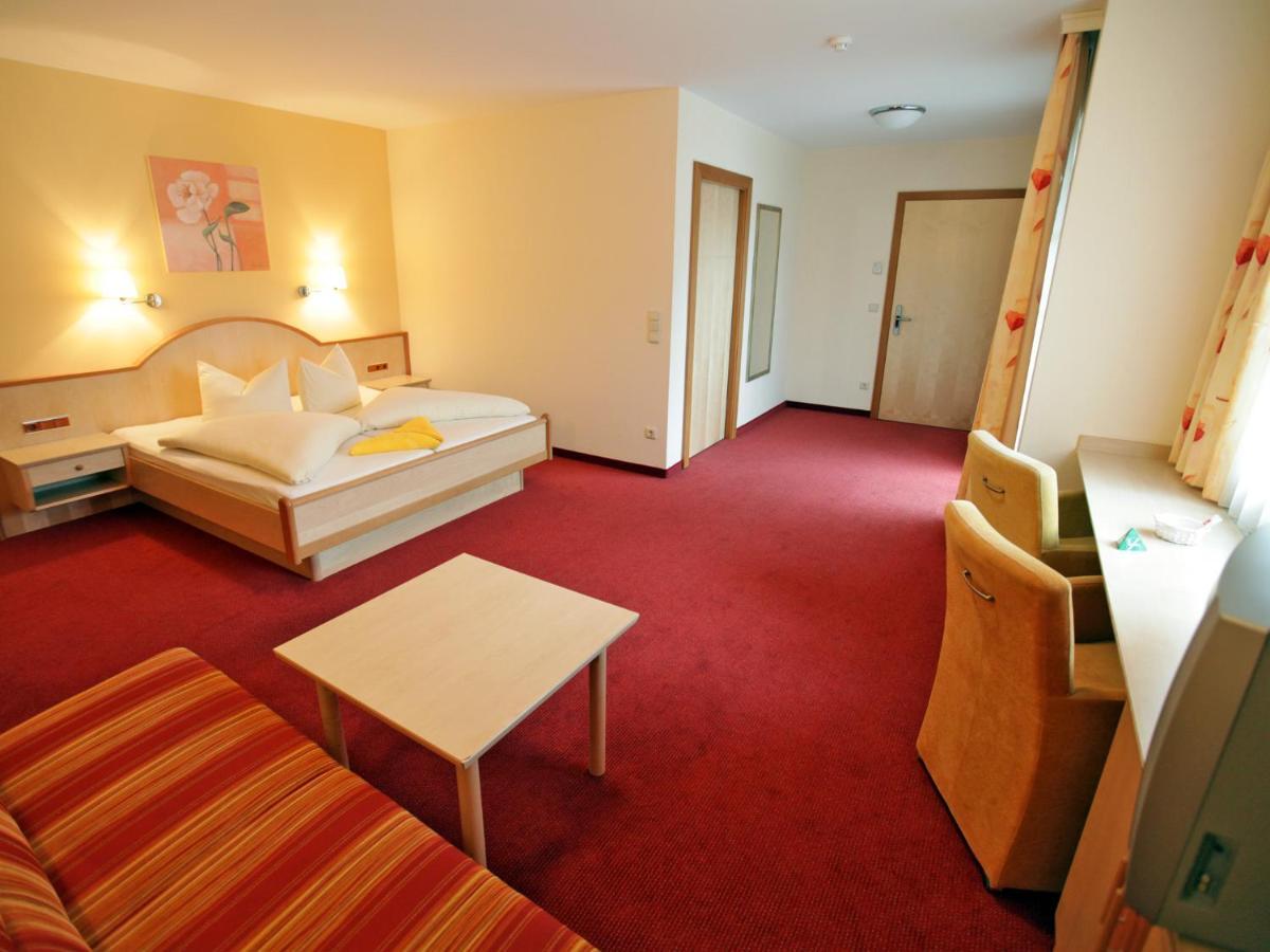 Hotel Gasthof Neuner Imst Buitenkant foto